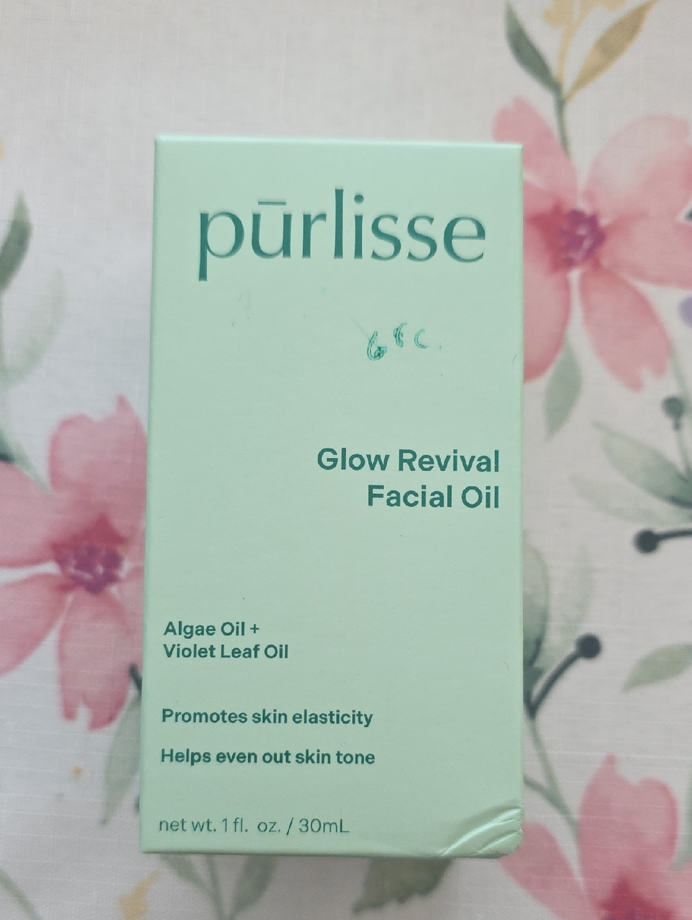 purlisse Glow Revival Facial Oil - mint green